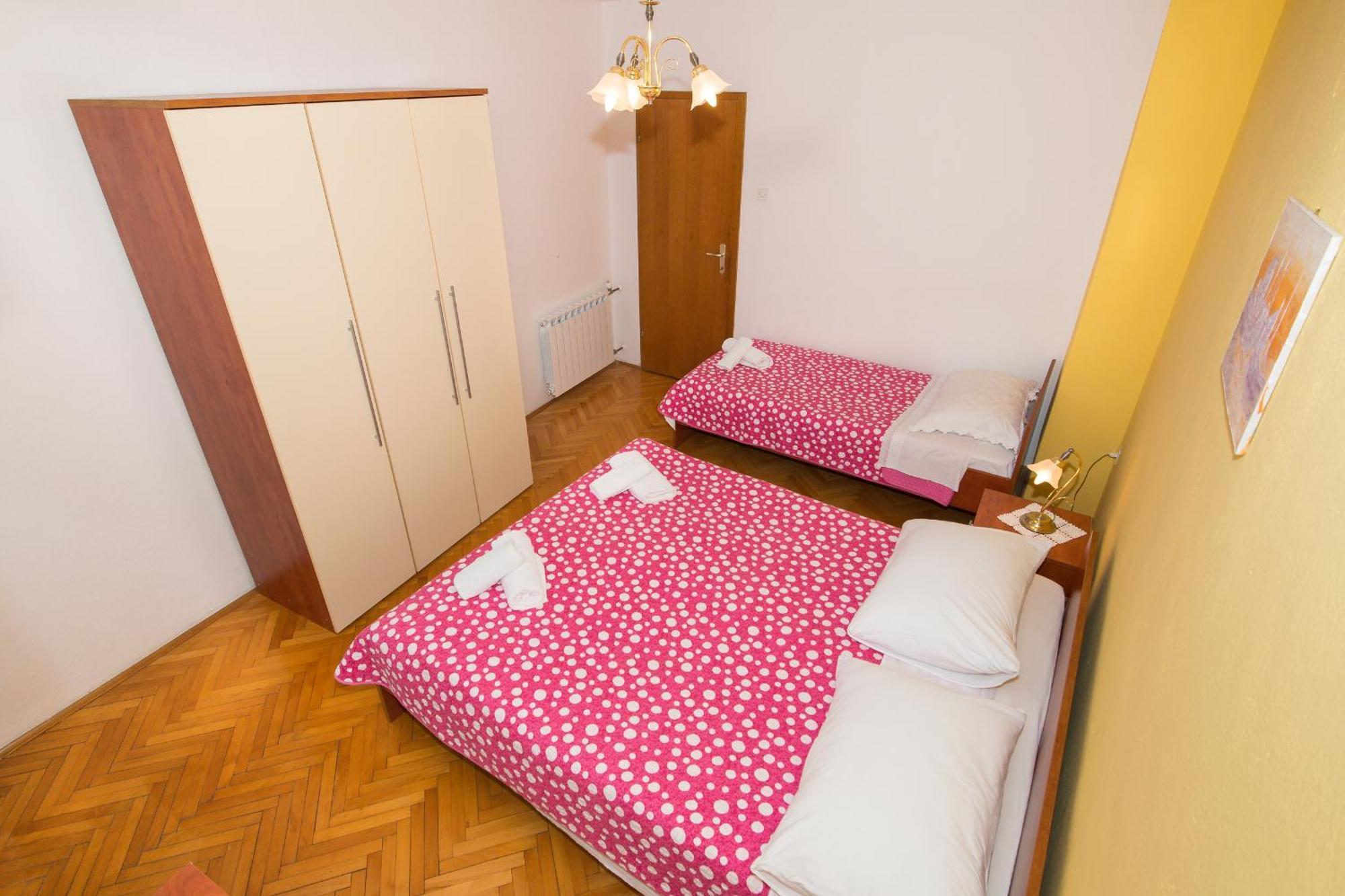 Apartments Marieta Makarska Szoba fotó